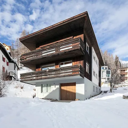 Modern Alpine Terrace Appartement